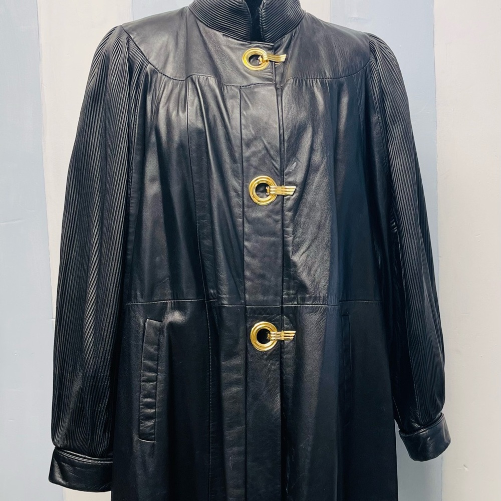 Vintage Leather by Eduardo Bassoni   size L  Made in USA  1977 -